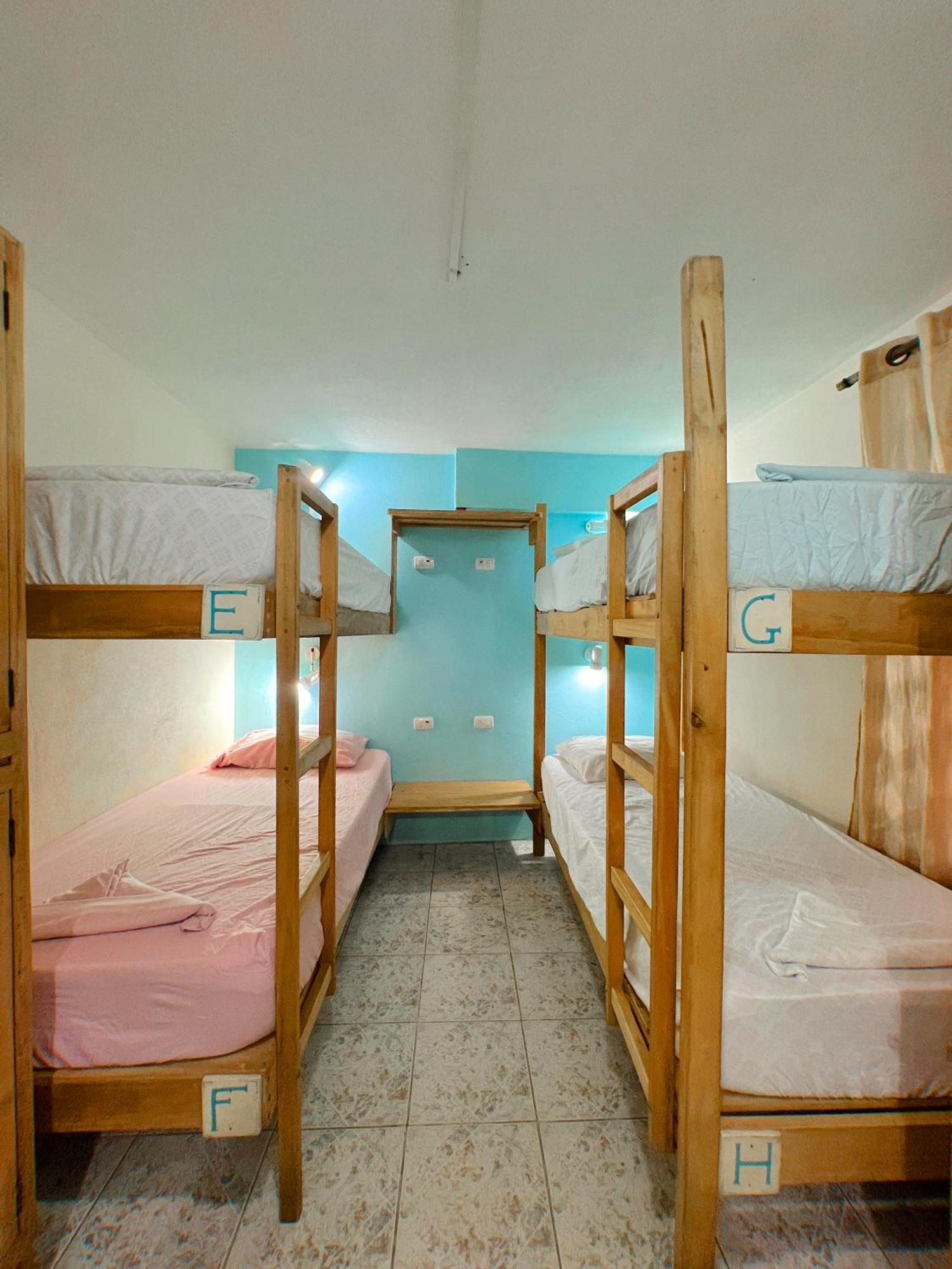 Bed 8-Bed Dormitory Room